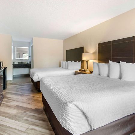 Clarion Inn & Suites Kissimmee-Lake Buena Vista South מראה חיצוני תמונה
